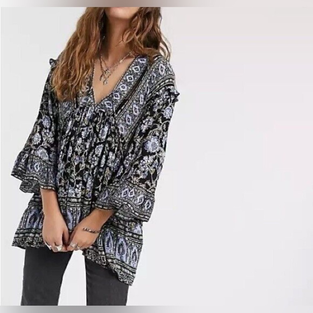 Free People Black & Lavender Printed V-Neck Tunic